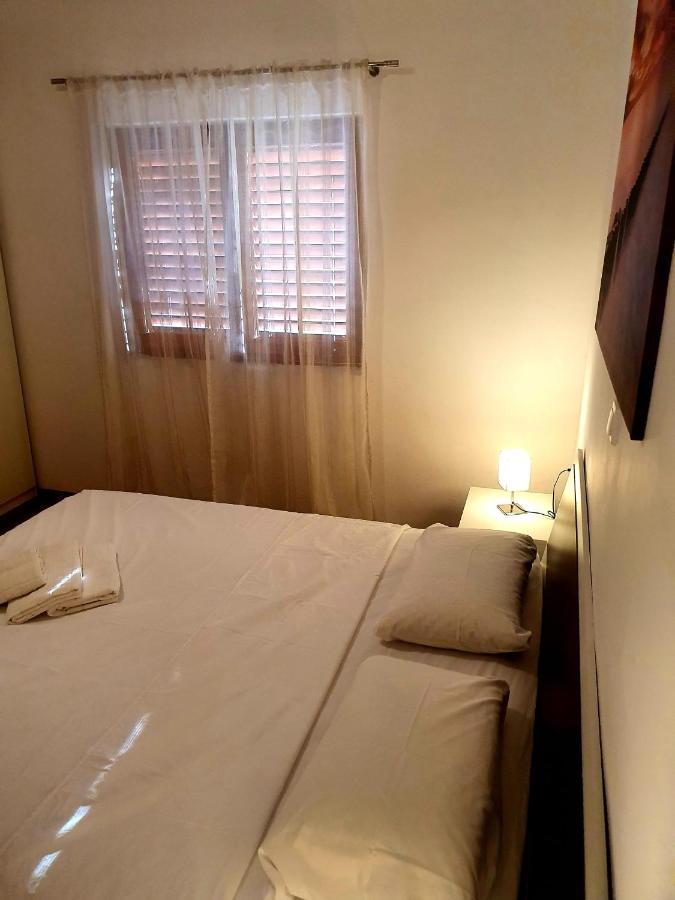 Apartmani Desnica Kruševo Exterior foto