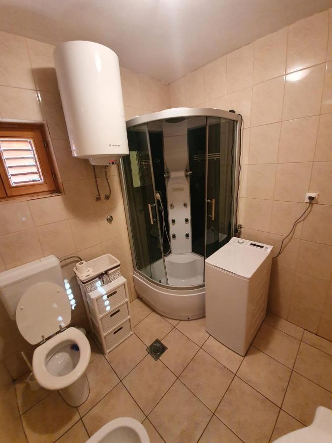 Apartmani Desnica Kruševo Exterior foto
